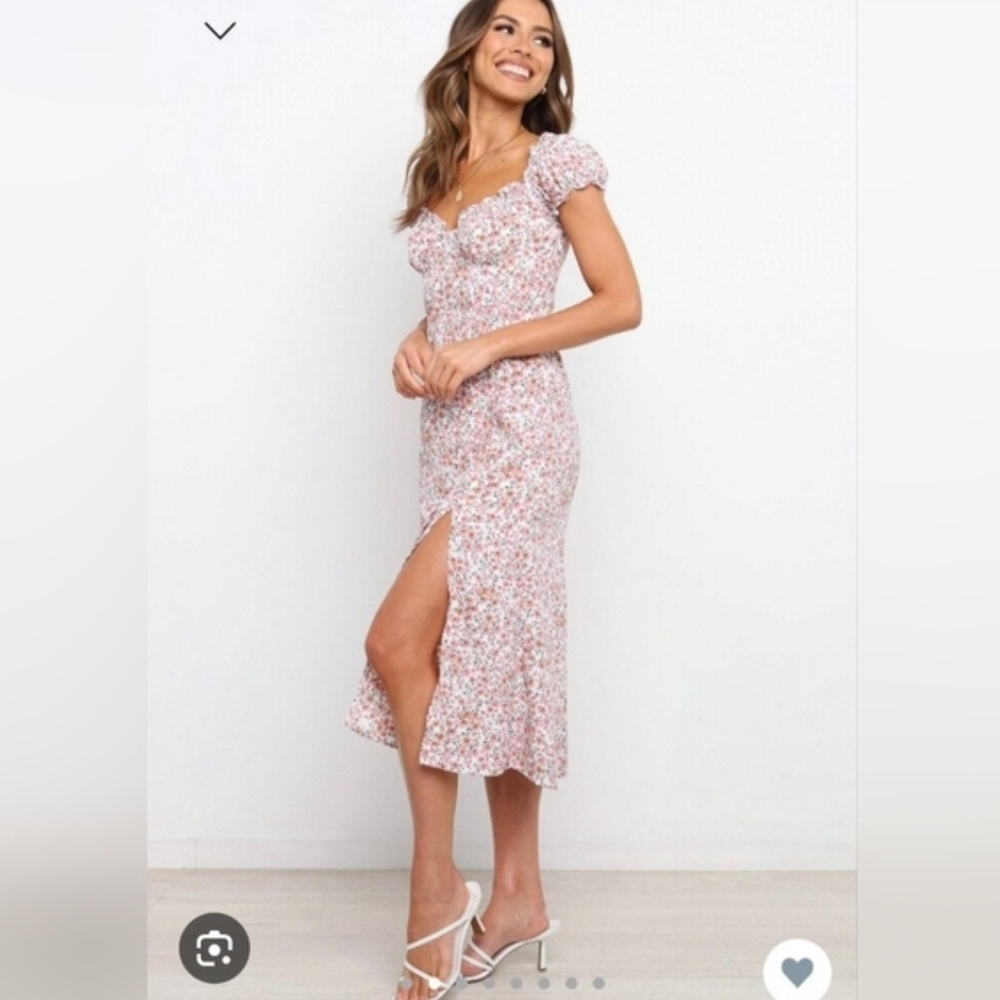 Floral Puff-Sleeve Midi Dress in Light Pink